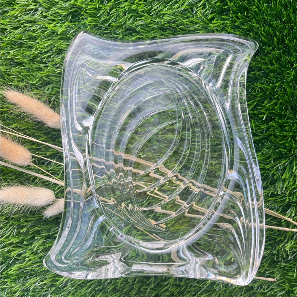 MIKASA CLEAR DECORATIVE PICTURE FRAME